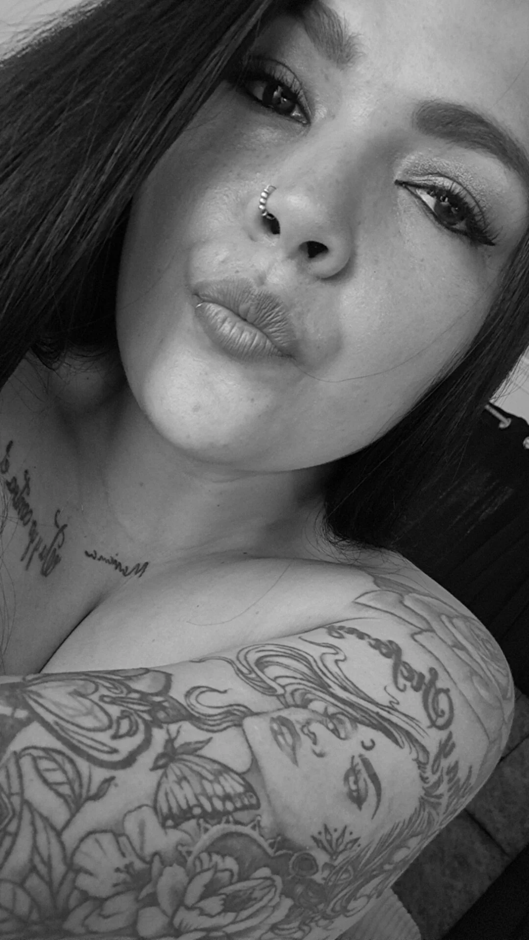 XXX Porn Photo of Nude Danyhottits 1