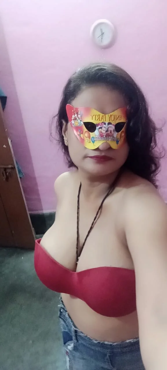 XXX Porn Photo of Nude Gullapi 12