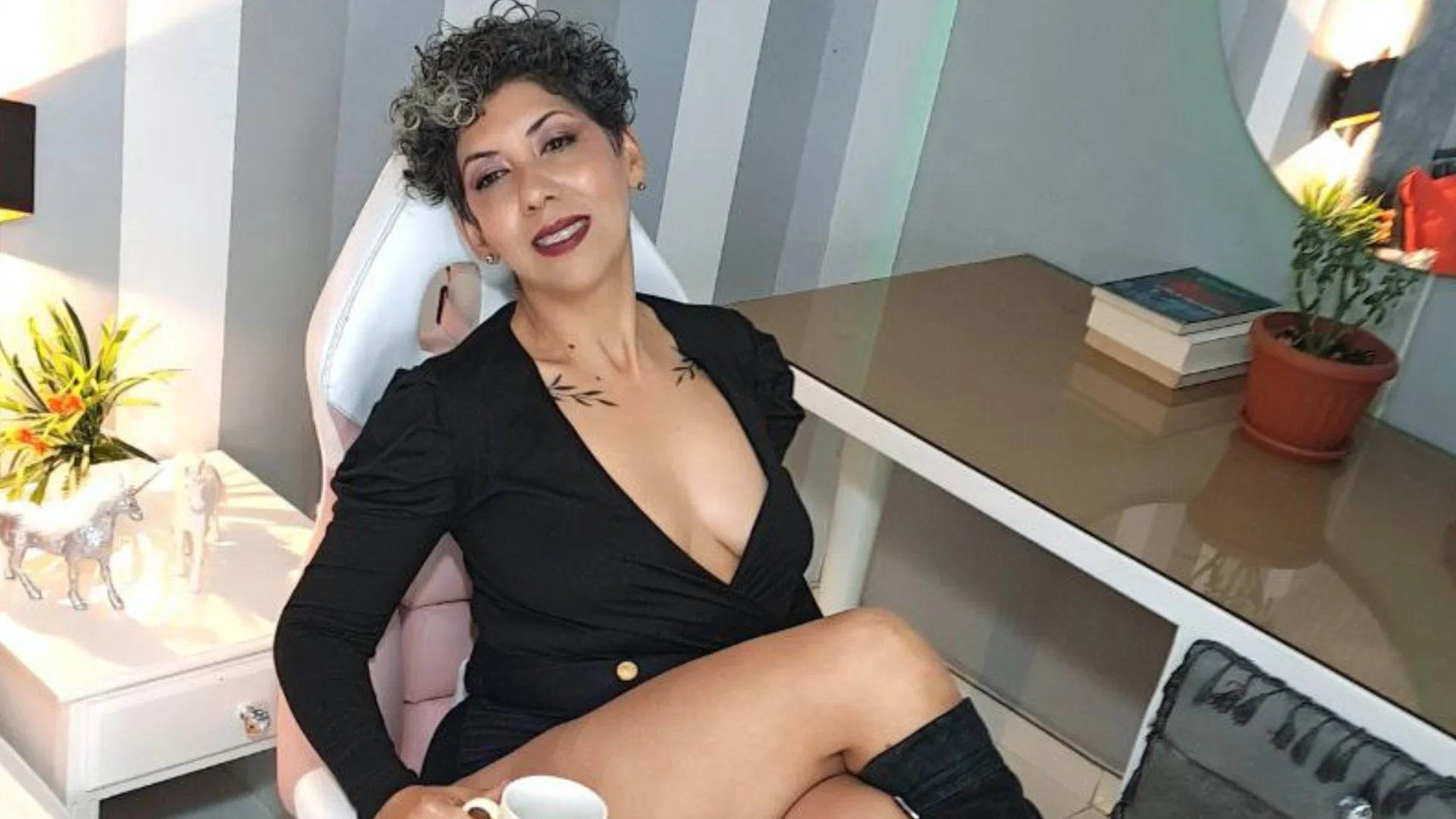 XXX Porn Photo of Nude Julianewell 3