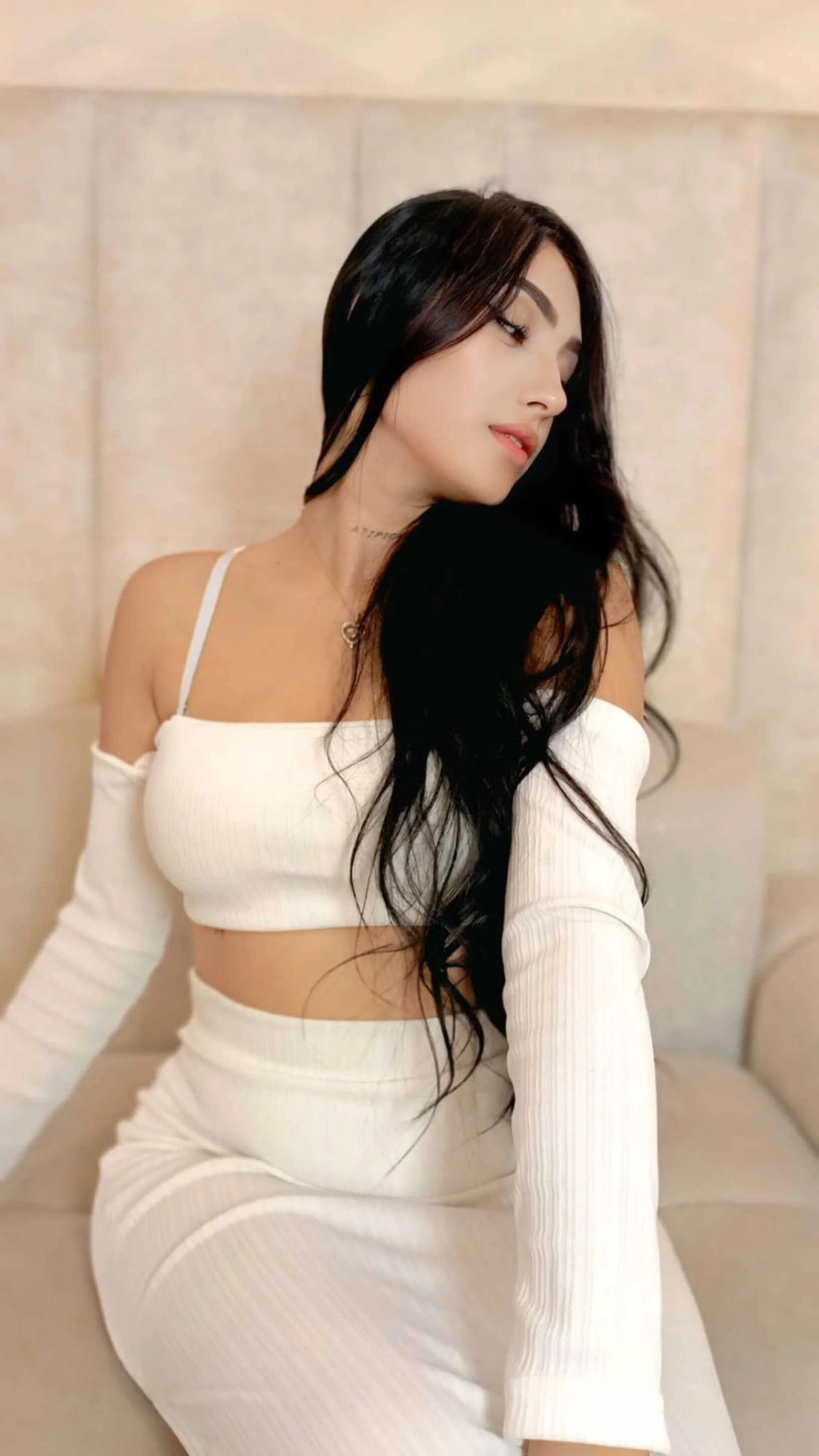 XXX Porn Photo of Nude isabellajons 5