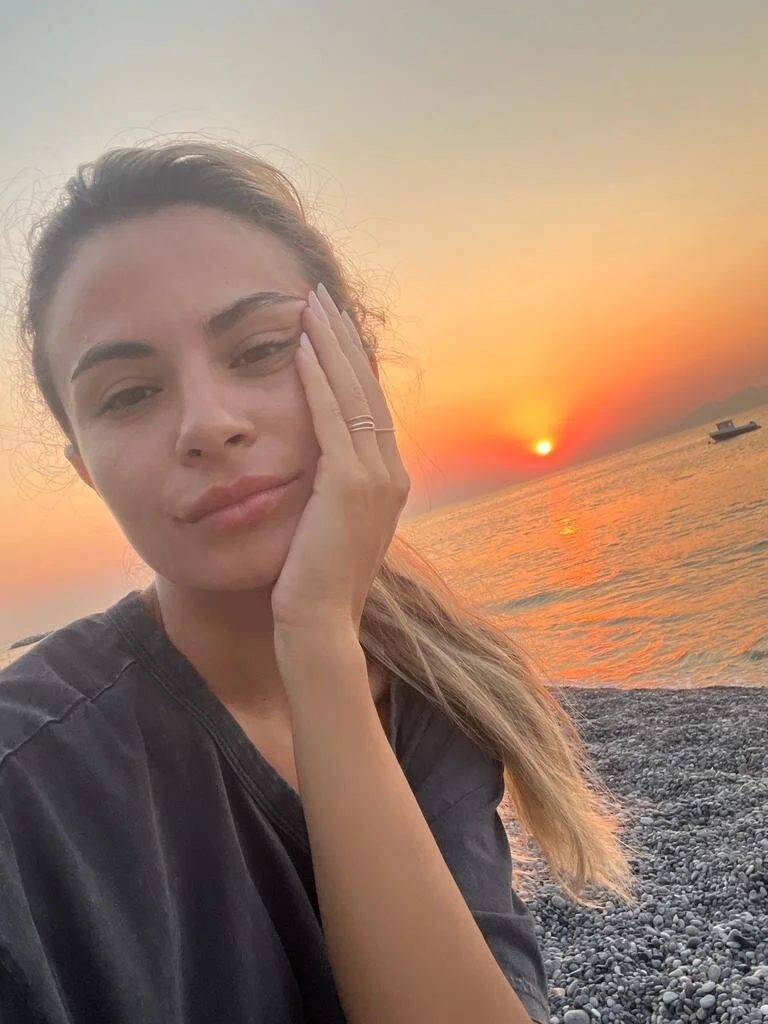 XXX Porn Photo of Nude Avril_Cyrus 32