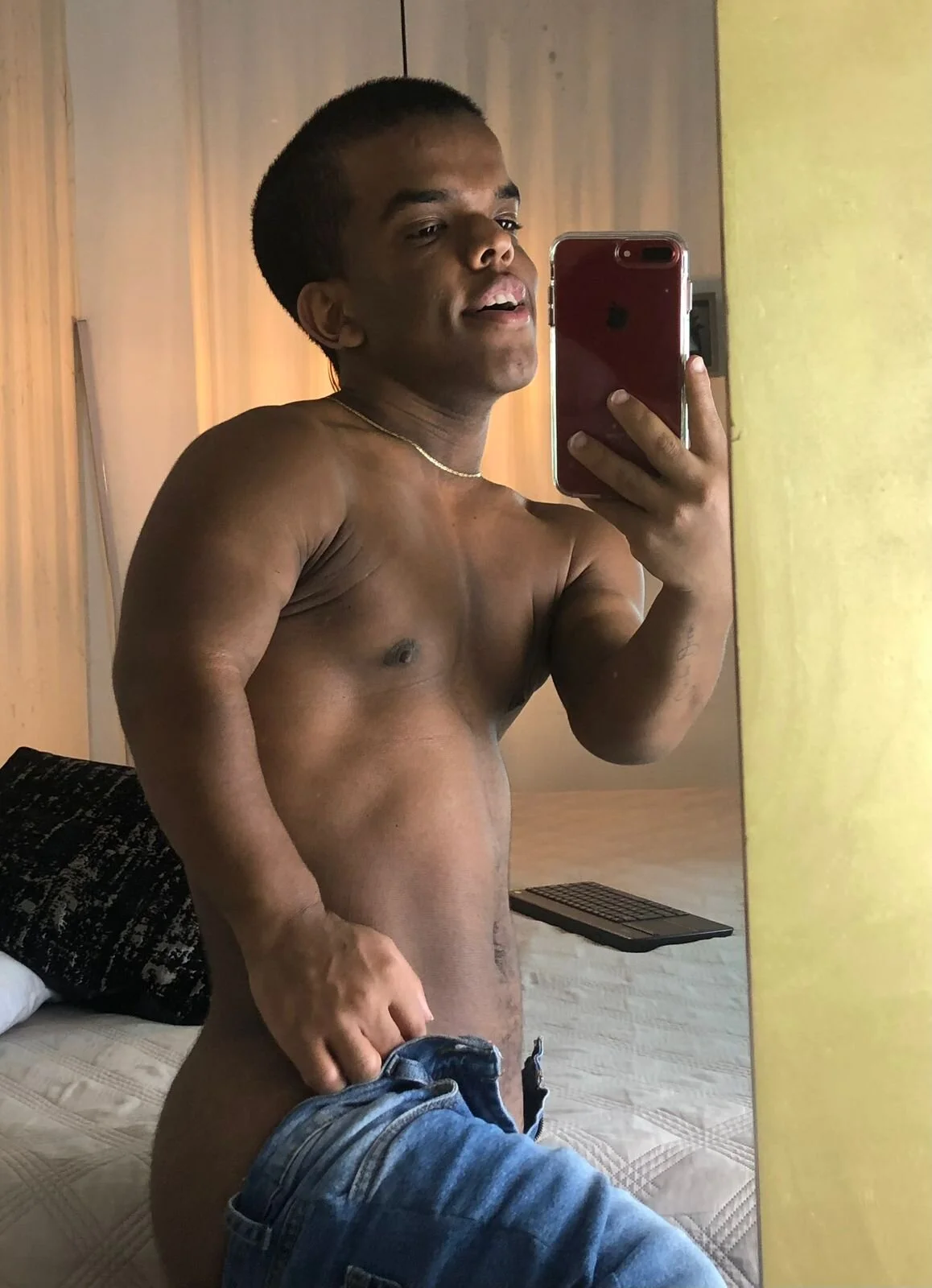 XXX Porn Photo of Nude CHARLIE_WALKERR 4