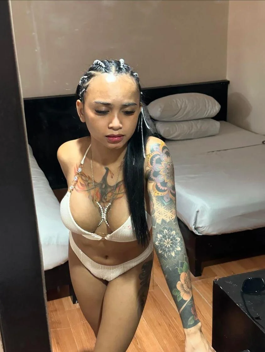 XXX Porn Photo of Nude PleasurePleaserMISTRES 1