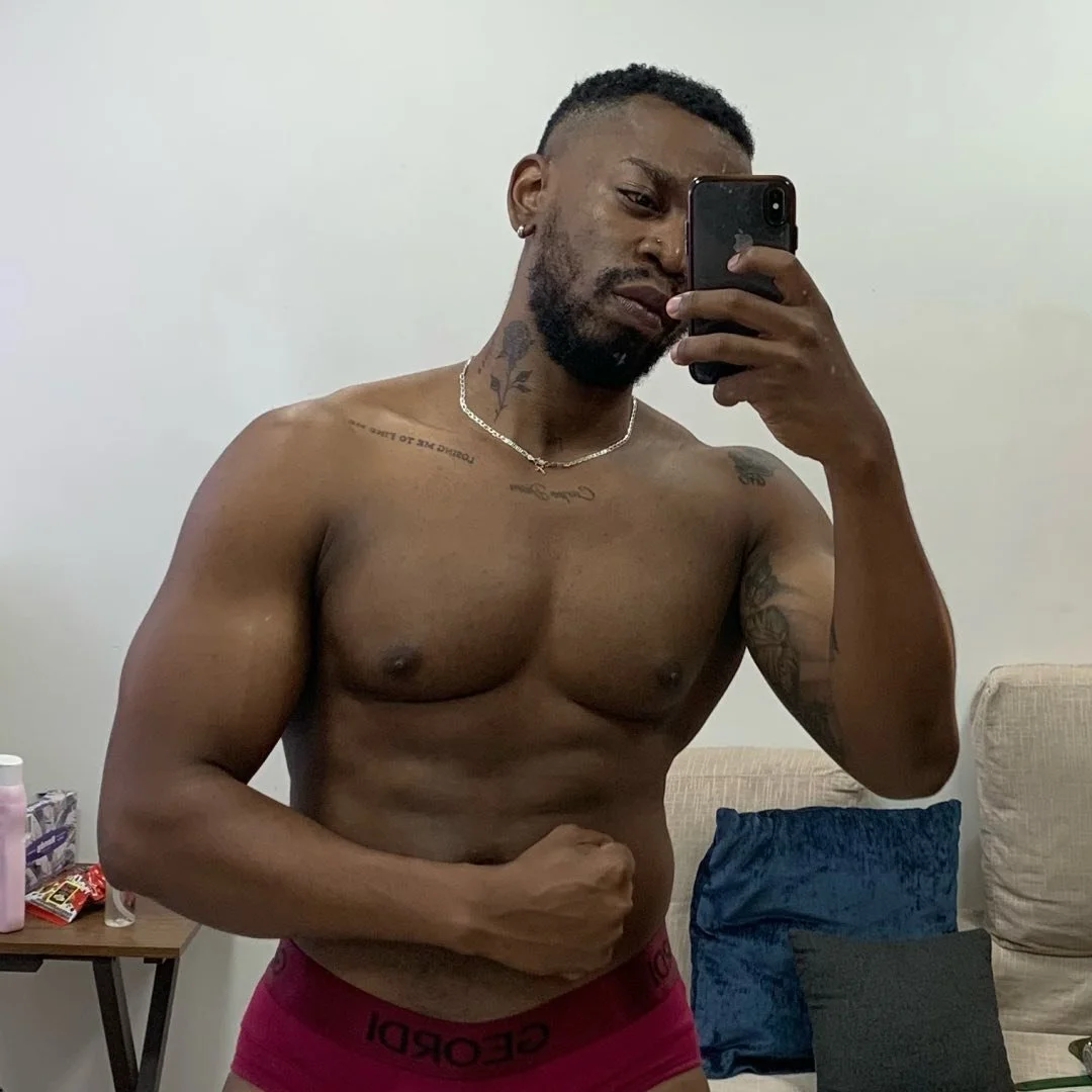 XXX Porn Photo of Nude strong__anthony 8