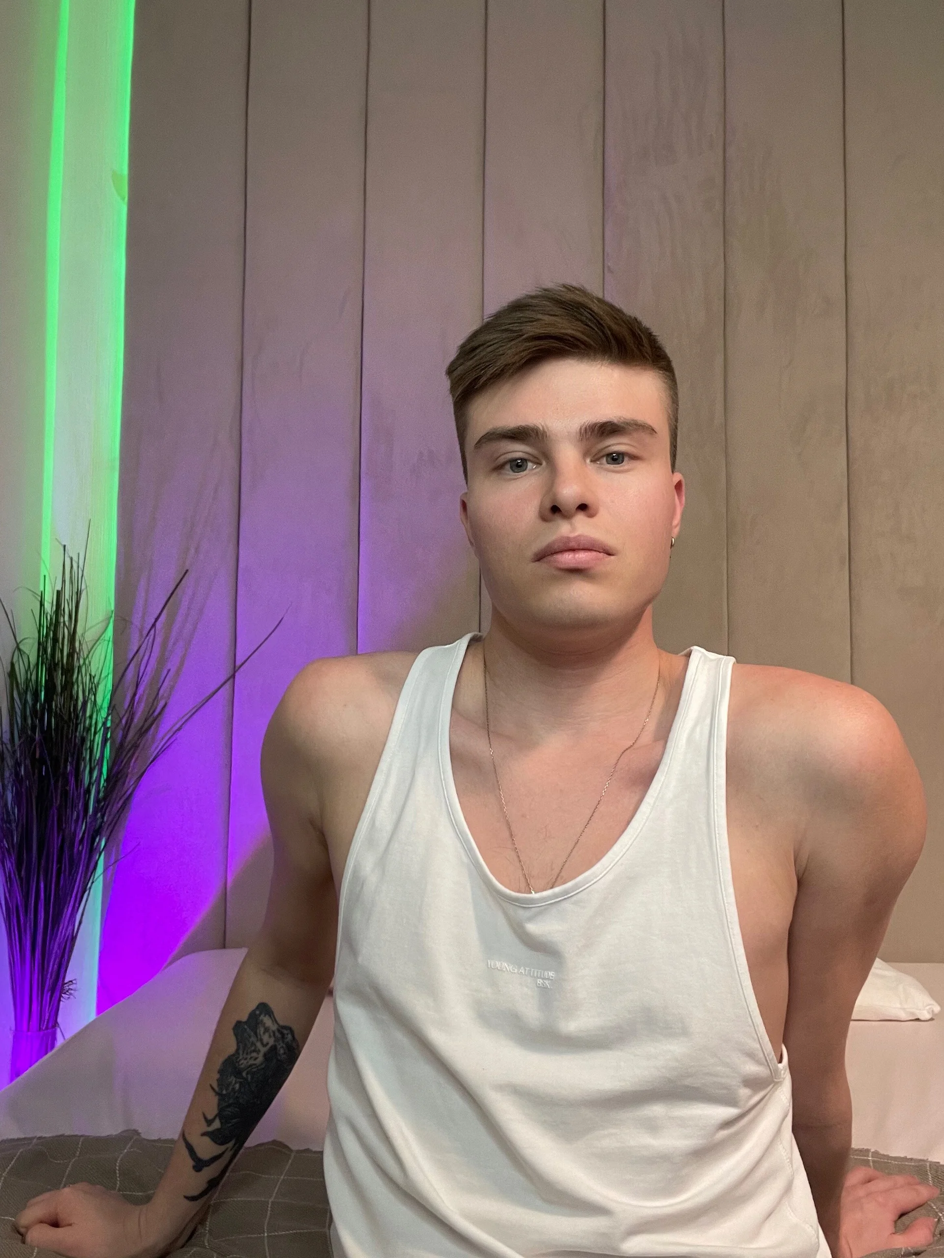 XXX Porn Photo of Nude holy_eggs_02 3