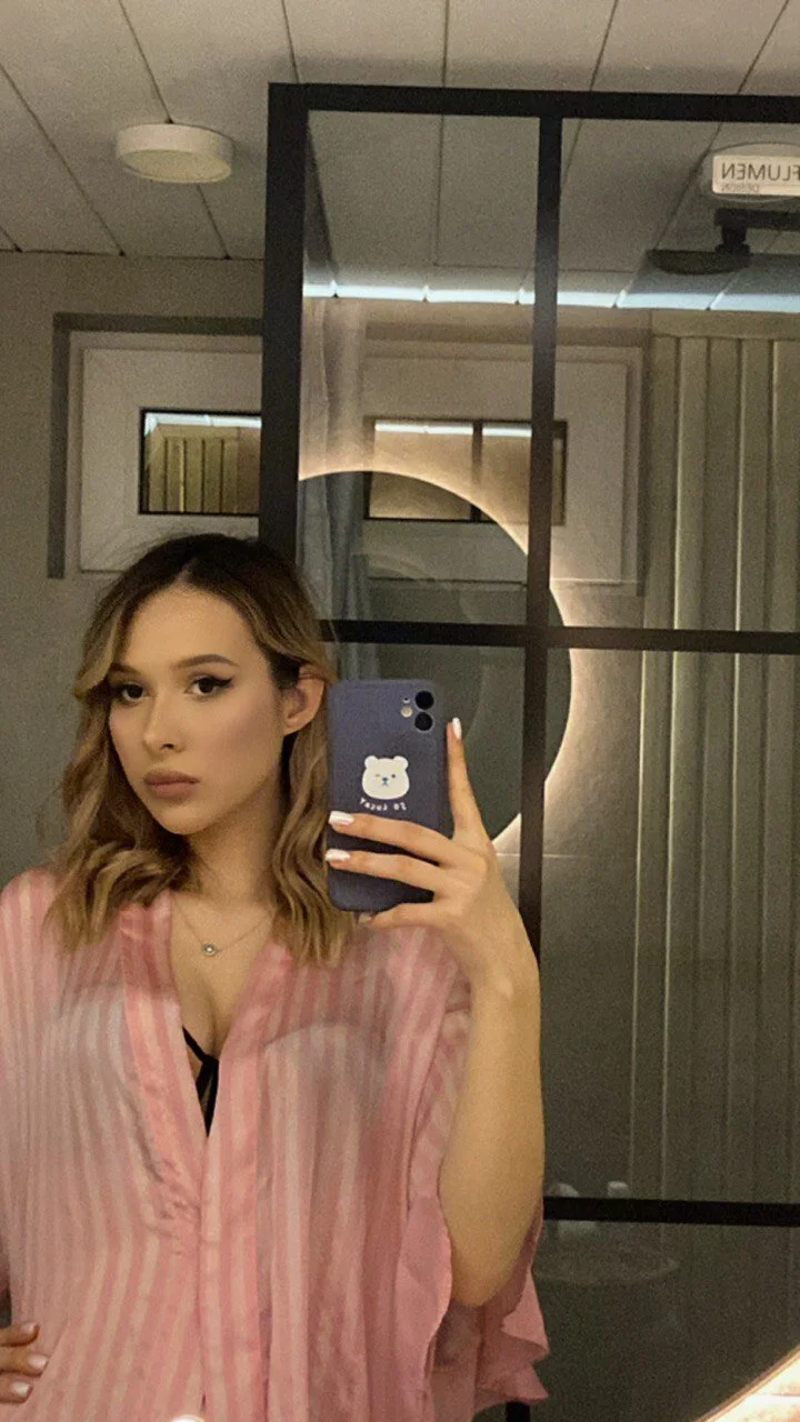 XXX Porn Photo of Nude Tella_dream 1