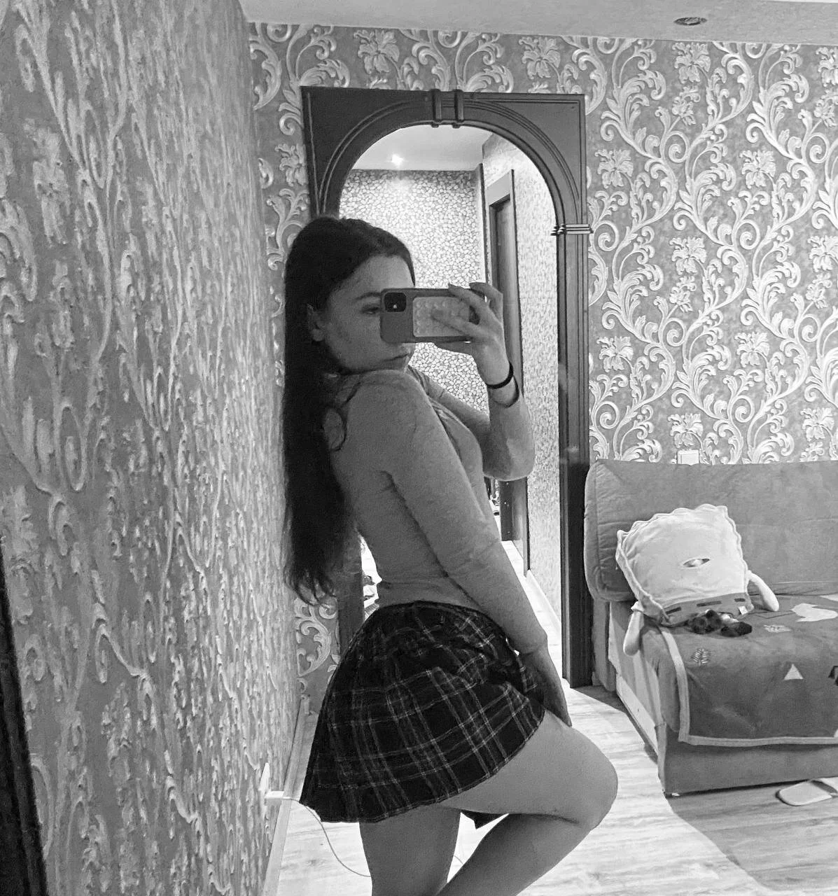 XXX Porn Photo of Nude RozanneKarageorge 7