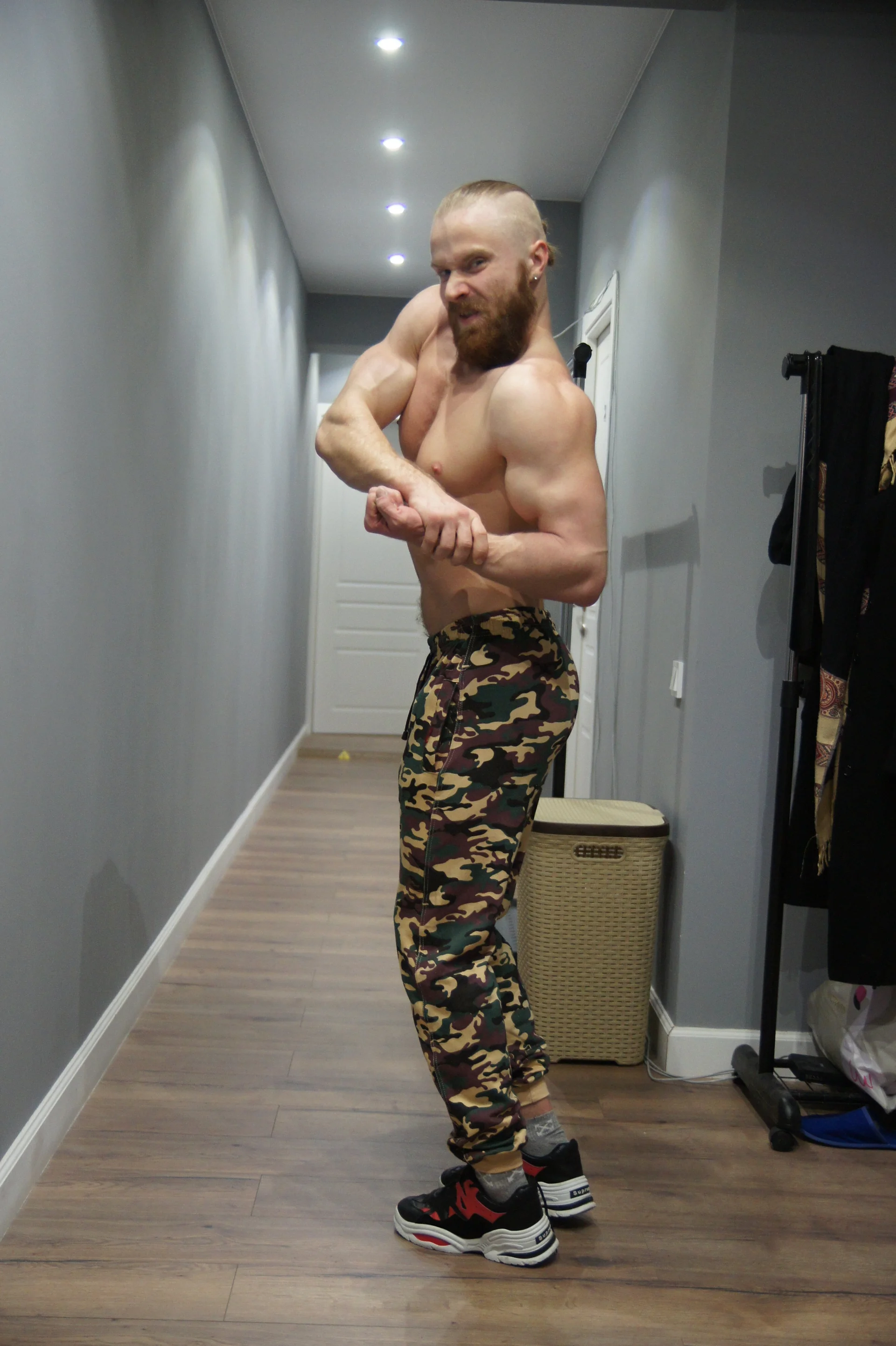 XXX Porn Photo of Nude Paul_Rolex 130