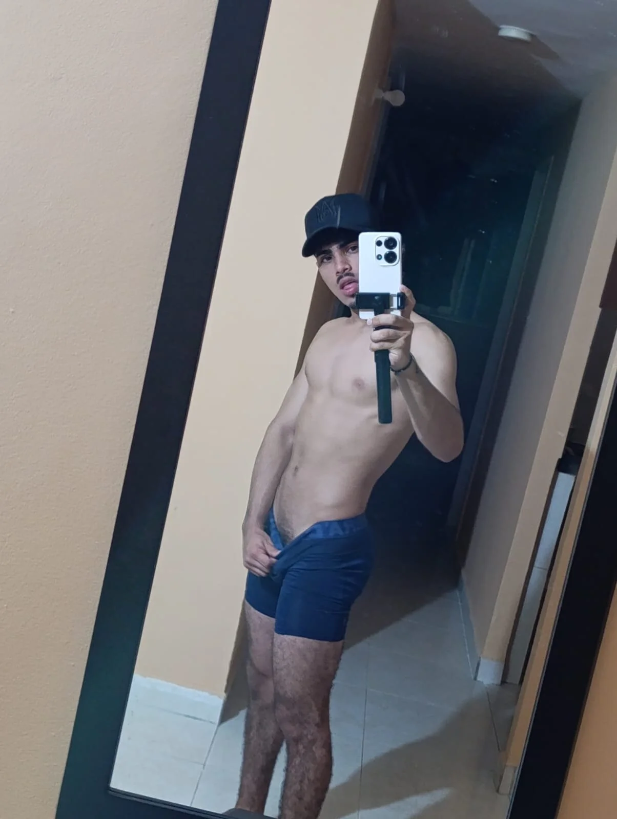 XXX Porn Photo of Nude LucaColmal 9
