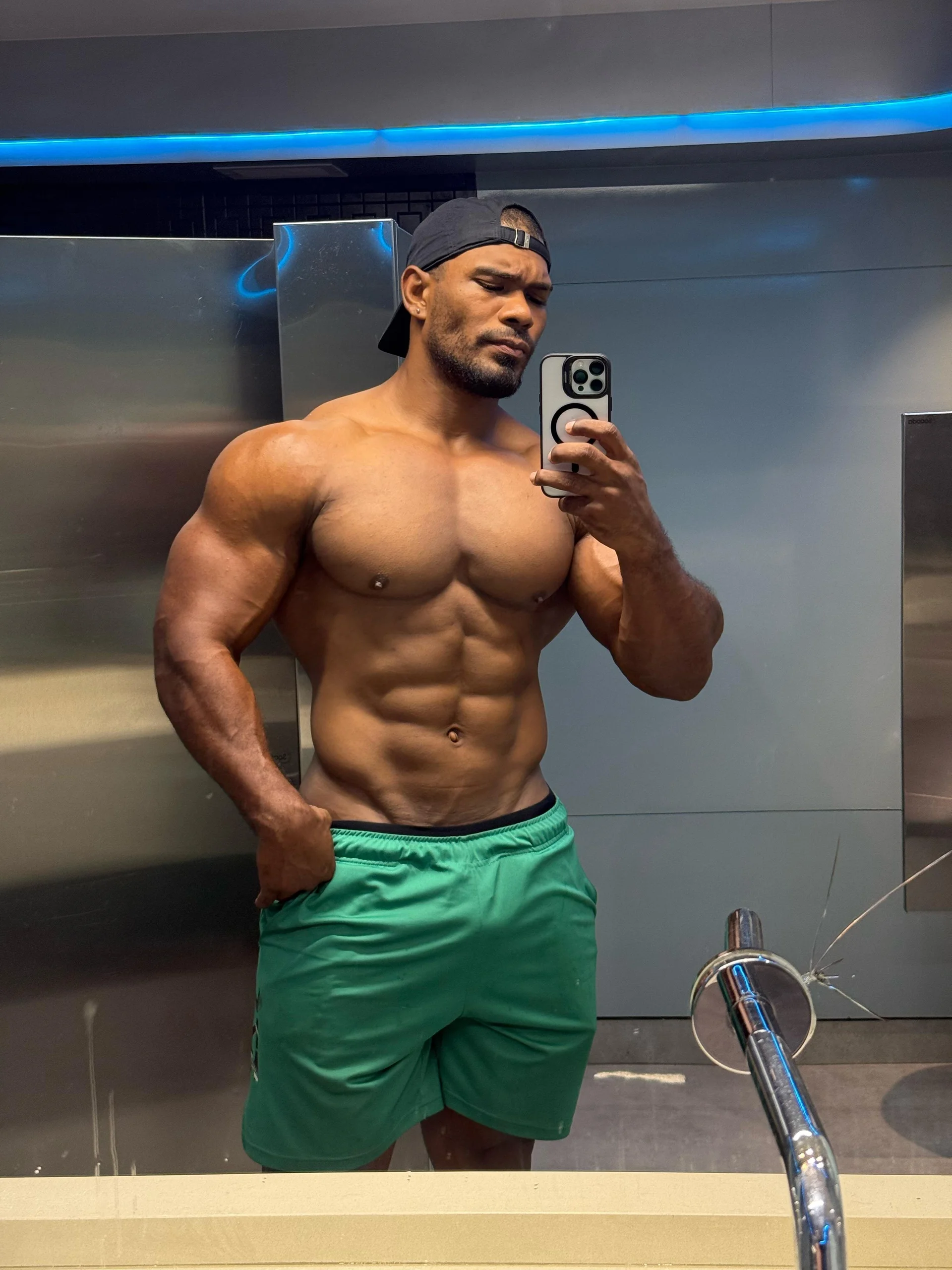 XXX Porn Photo of Nude Tyler_Waka01 25