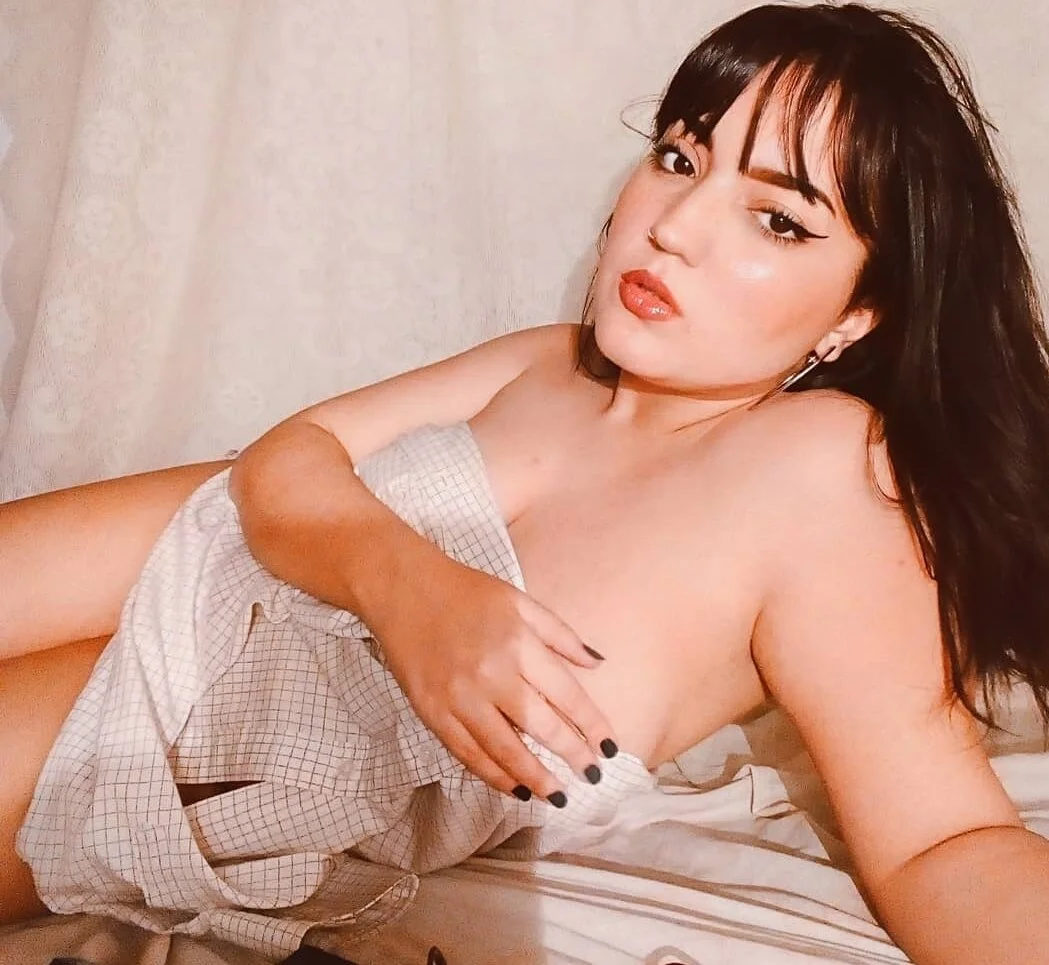 XXX Porn Photo of Nude myla_rommer1 11