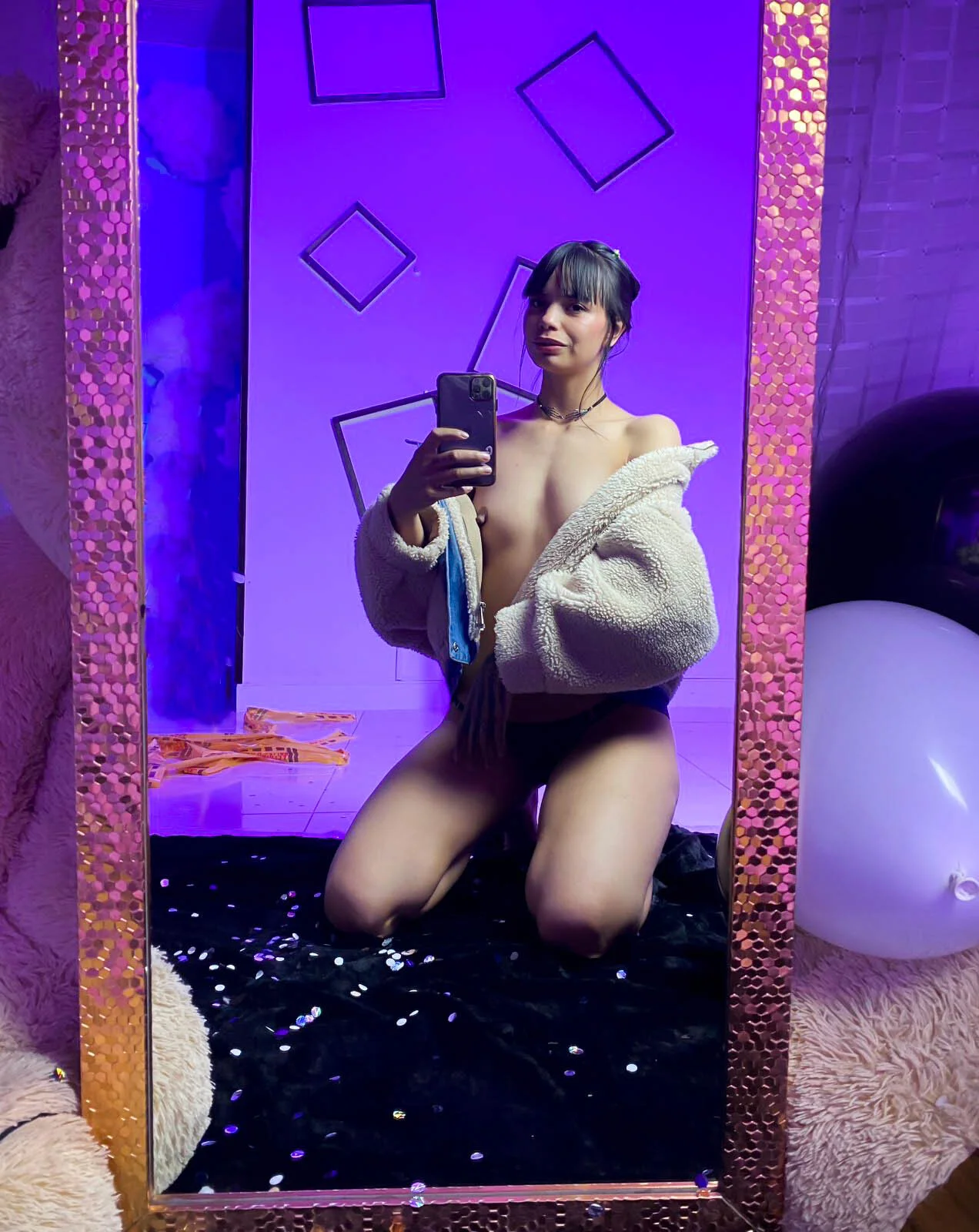 XXX Porn Photo of Nude kylie_seex 40