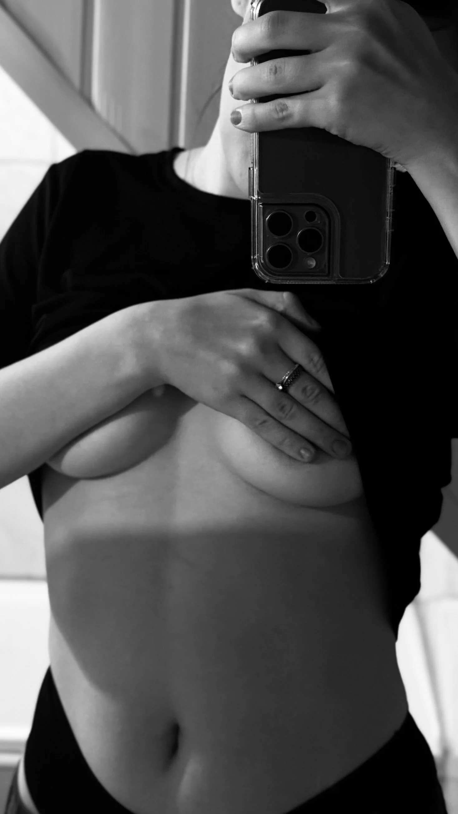 XXX Porn Photo of Nude MoonSelena 2