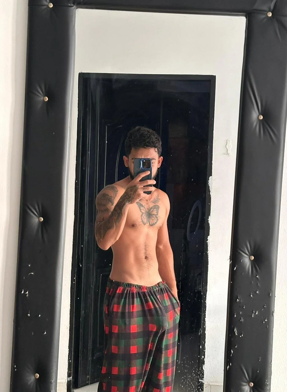 XXX Porn Photo of Nude Kenny_romano 5