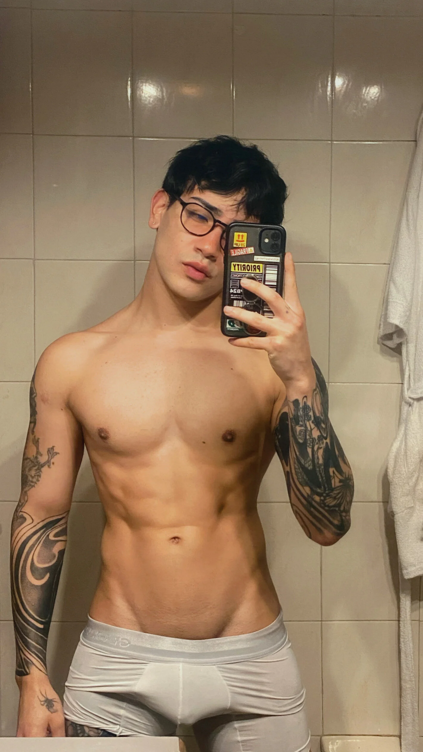 XXX Porn Photo of Nude ivaaaan_ 33