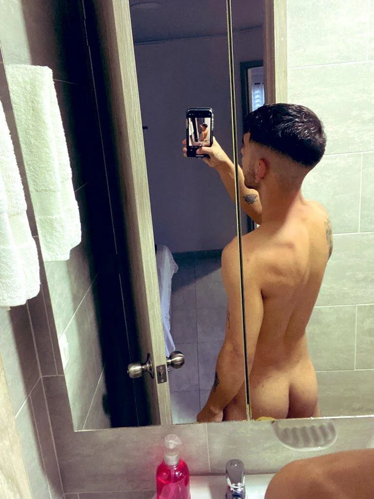 XXX Porn Photo of Nude SpicyBoys_X 3