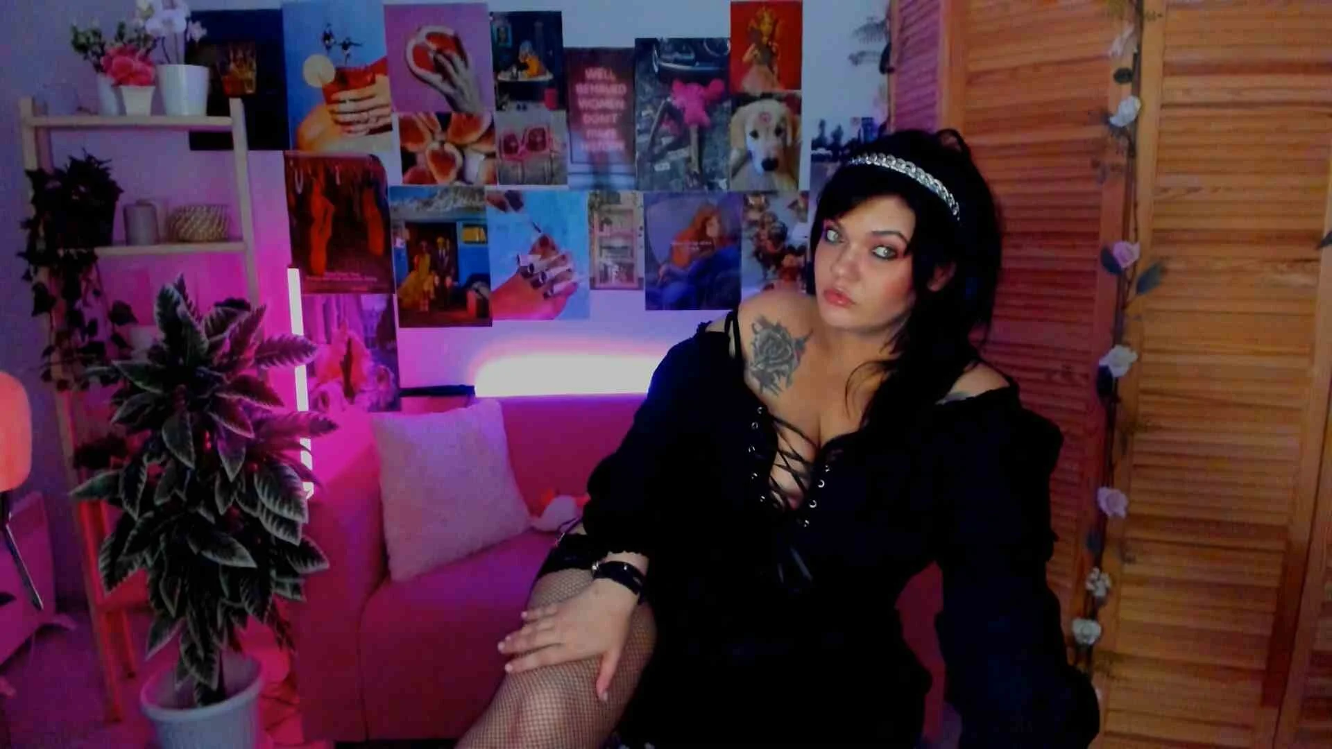 XXX Porn Photo of Nude MaryHarrys 34