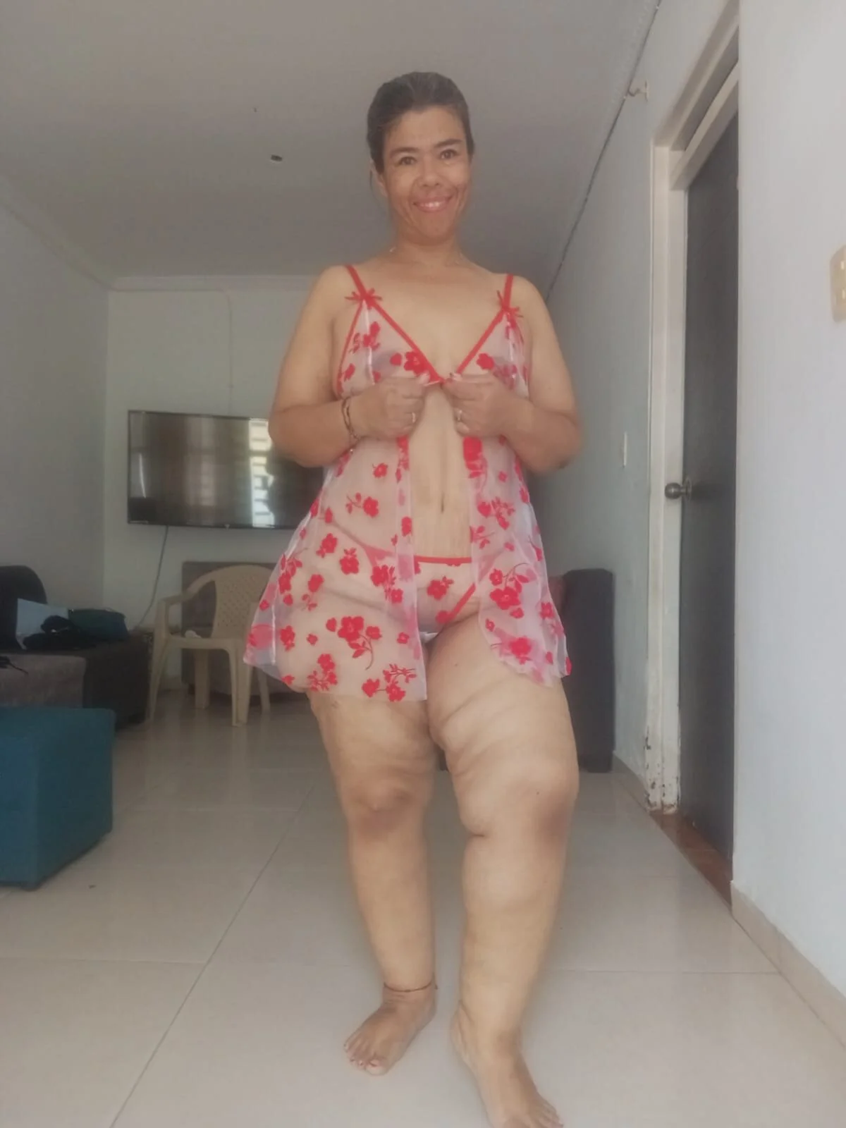XXX Porn Photo of Nude cinderella_jackson 2
