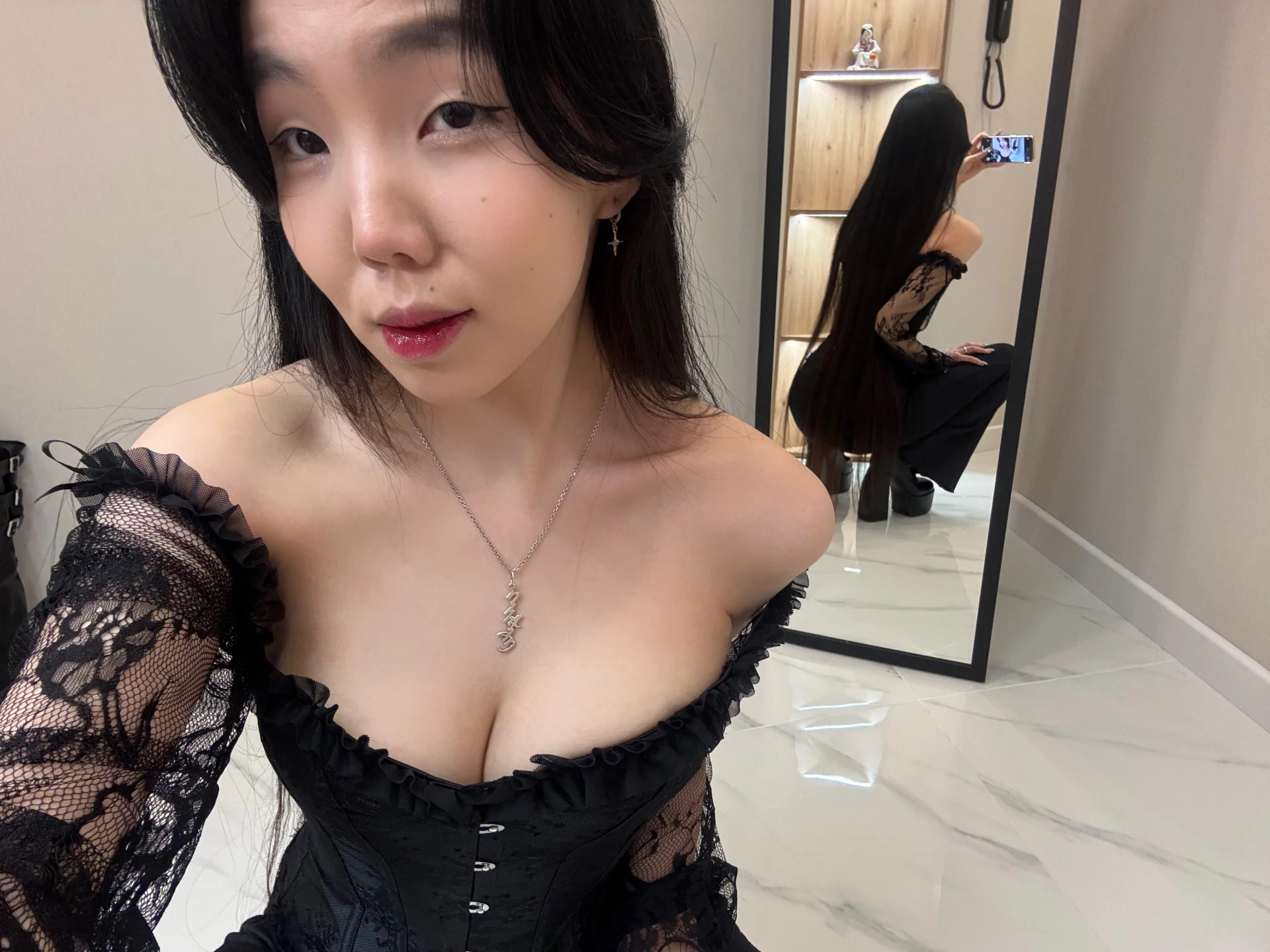 XXX Porn Photo of Nude EMILY_GREENSON 6
