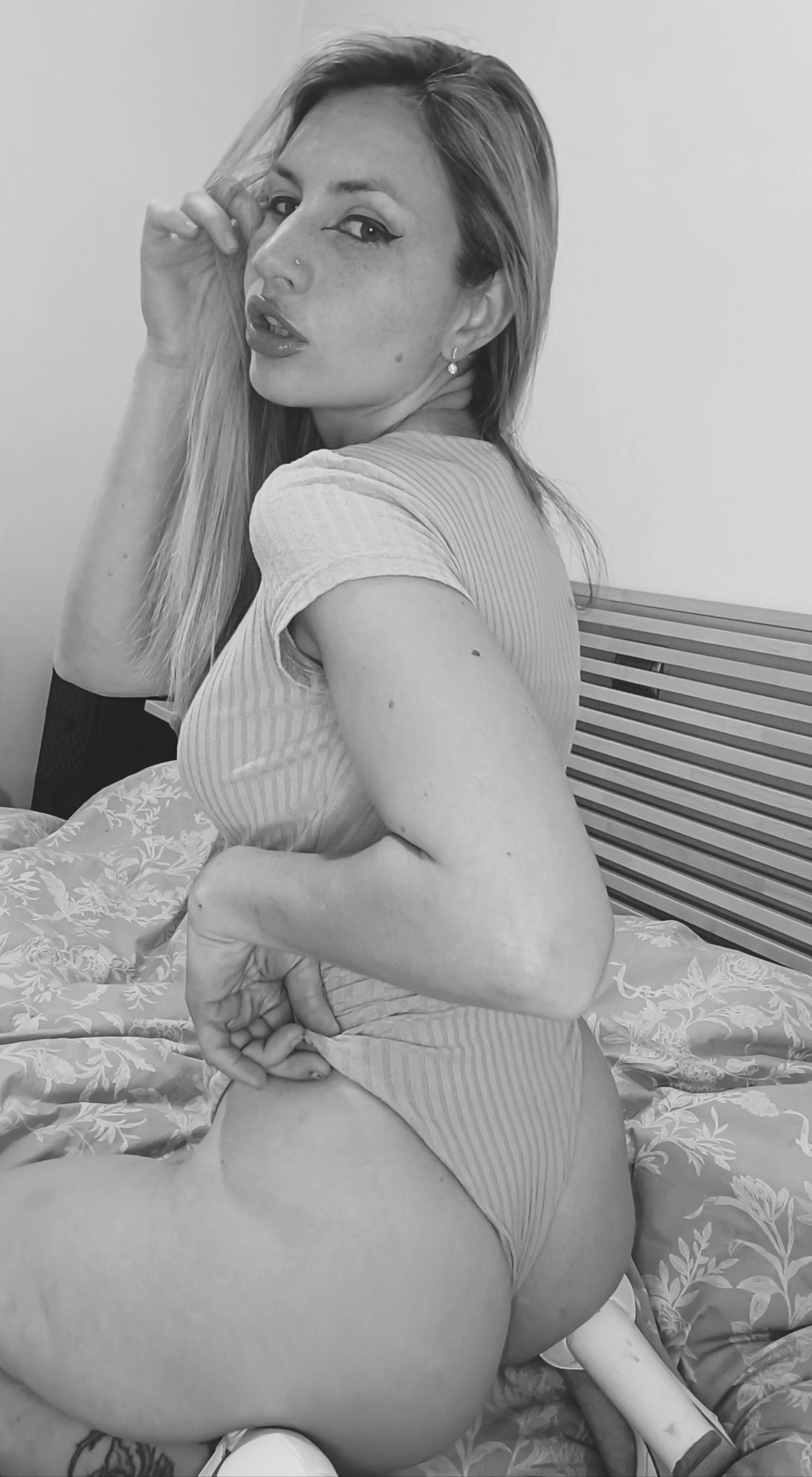 XXX Porn Photo of Nude sexy_angel93 5