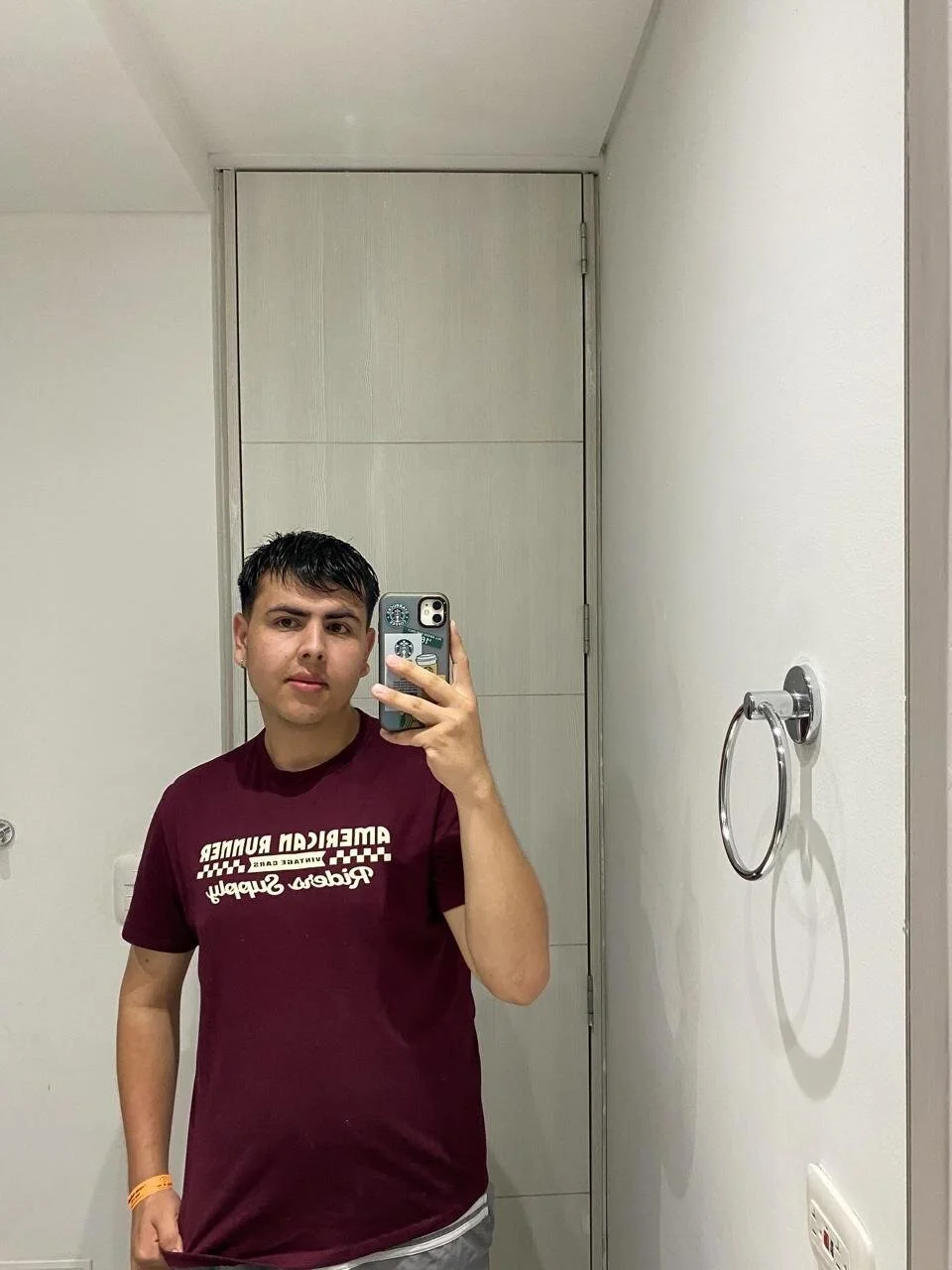 XXX Porn Photo of Nude Dylan_cr 1