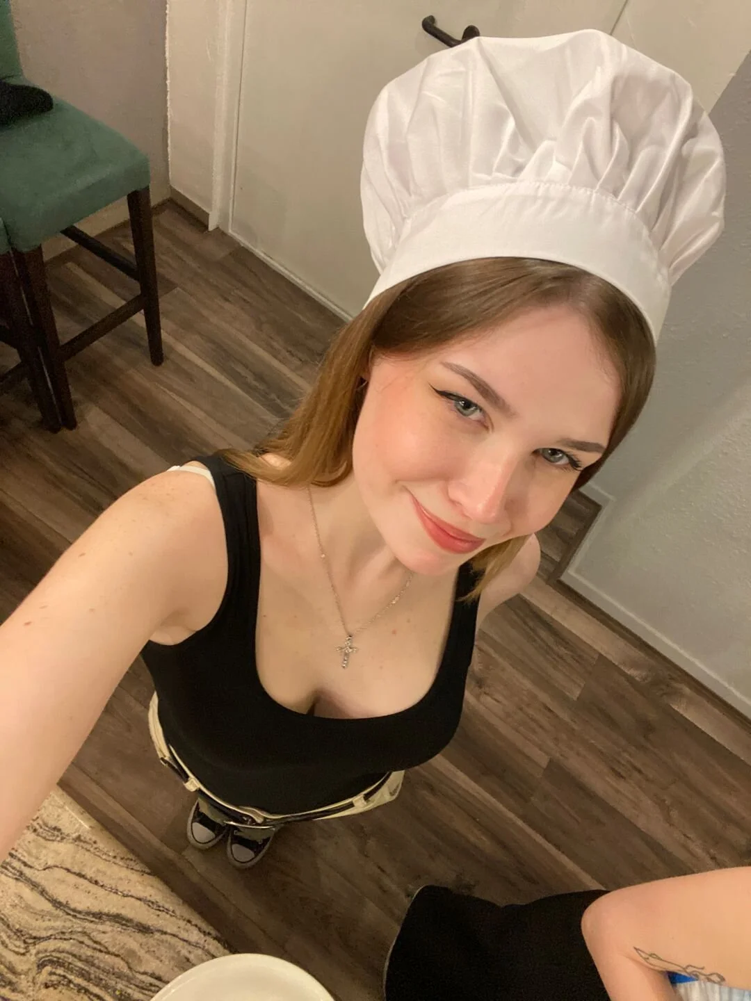 XXX Porn Photo of Nude LisaSweetie 7