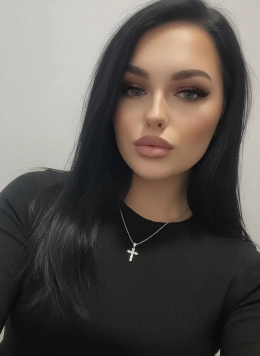 XXX Porn Photo of Nude KikiAmino 2