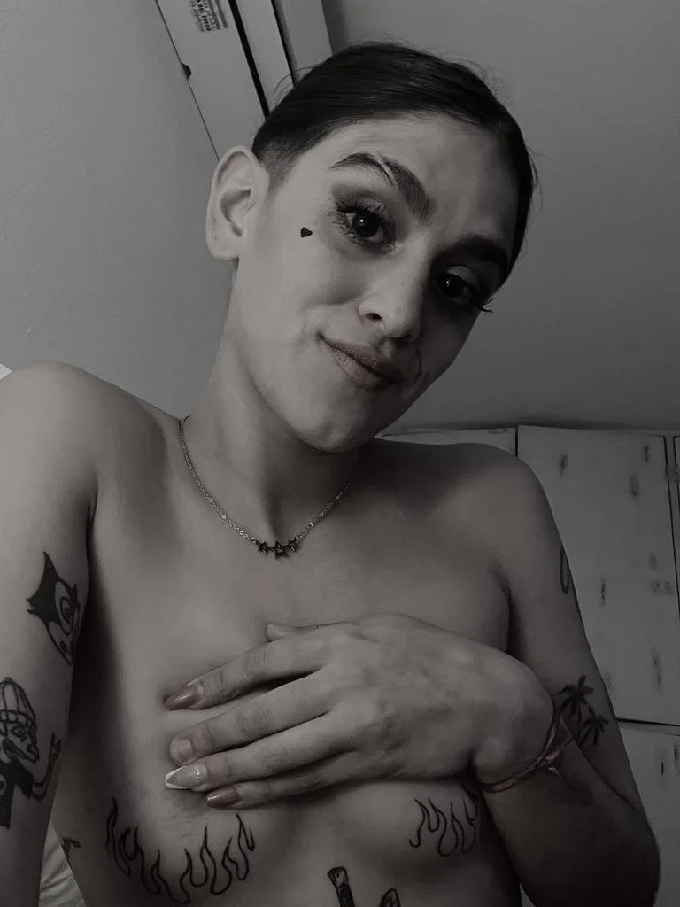 XXX Porn Photo of Nude tugtita 5