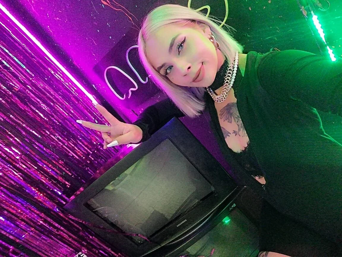 XXX Porn Photo of Nude ScarleetBunny 1