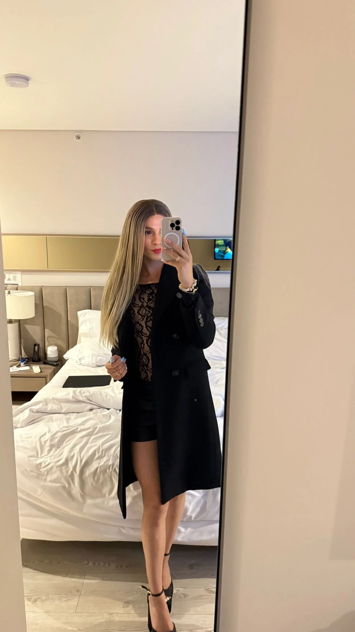XXX Porn Photo of Nude miaromanove_ss 18