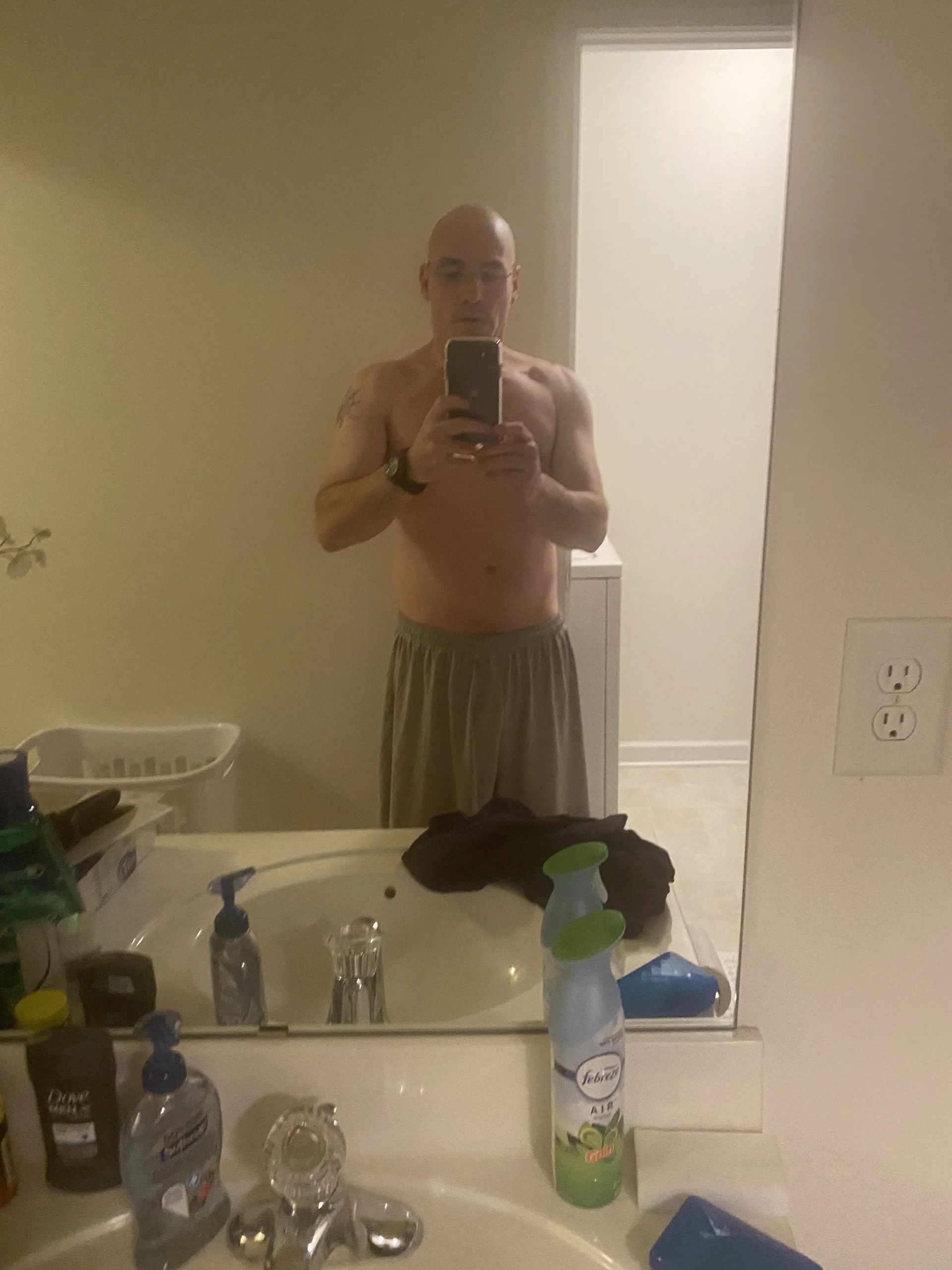 XXX Porn Photo of Nude Kneetoe2025 12