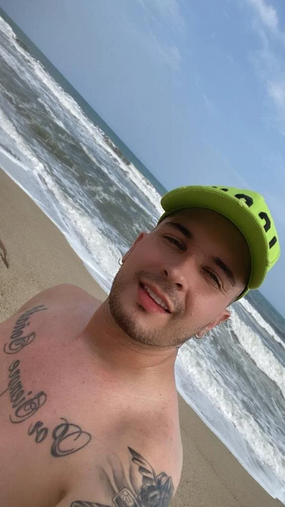 XXX Porn Photo of Nude camilo_restrepo21 4