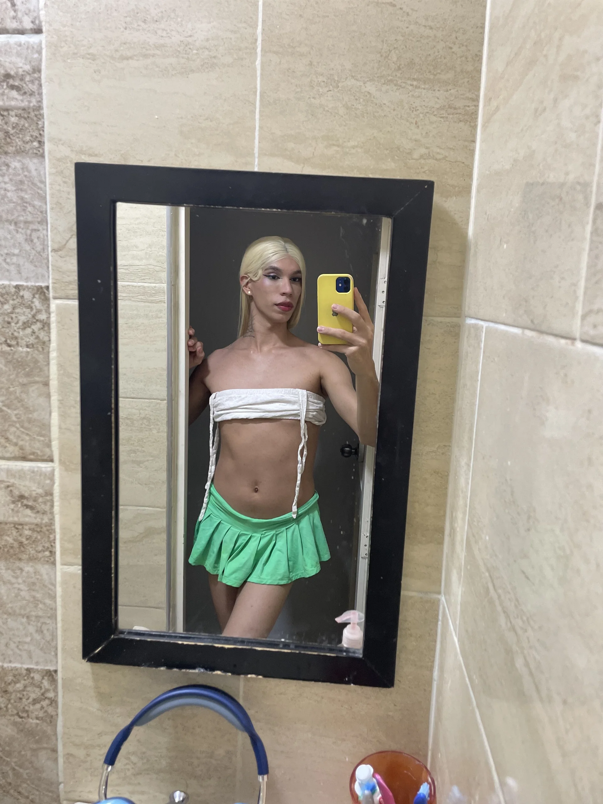 XXX Porn Photo of Nude Brenda_lot 1