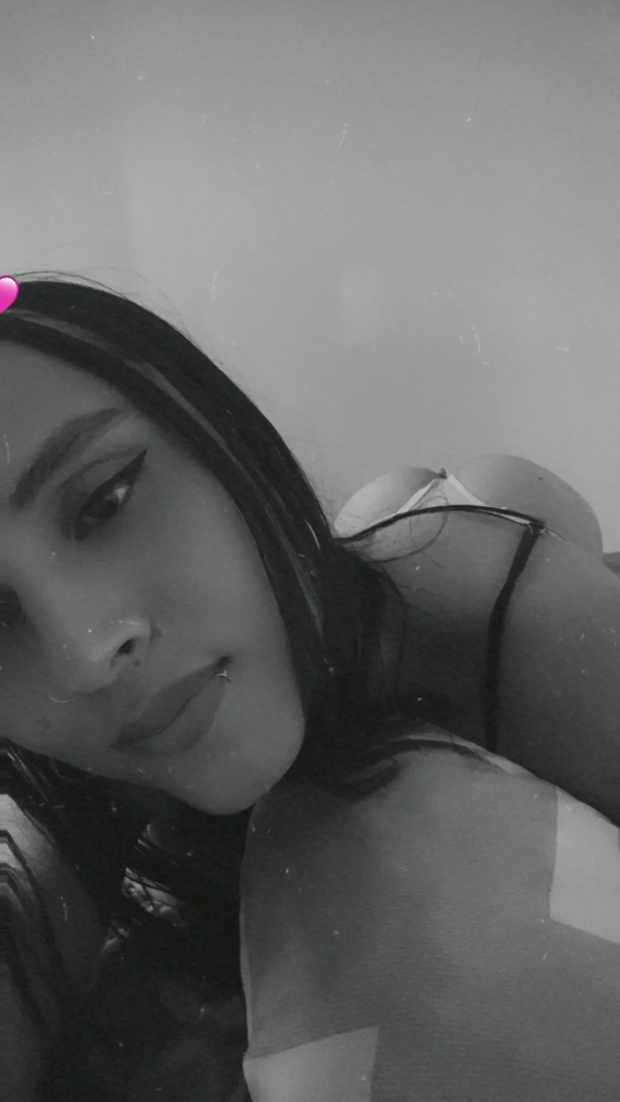 XXX Porn Photo of Nude Isabella_Hillss 2