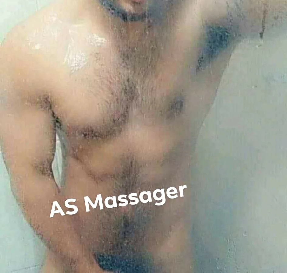 XXX Porn Photo of Nude Kunalmassager8inchcock 12