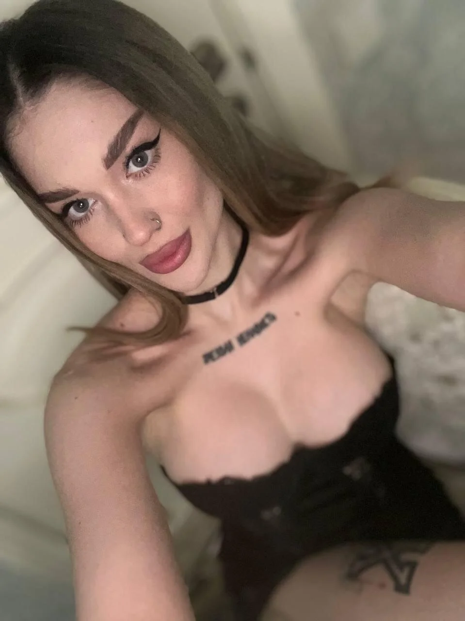 XXX Porn Photo of Nude ToxicRoxyX 10