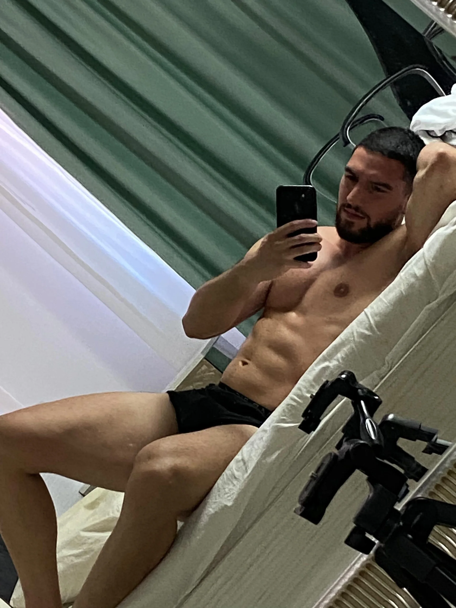 XXX Porn Photo of Nude IvanHydee 4