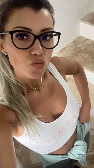 XXX Porn Photo of Nude IvyDumont 109