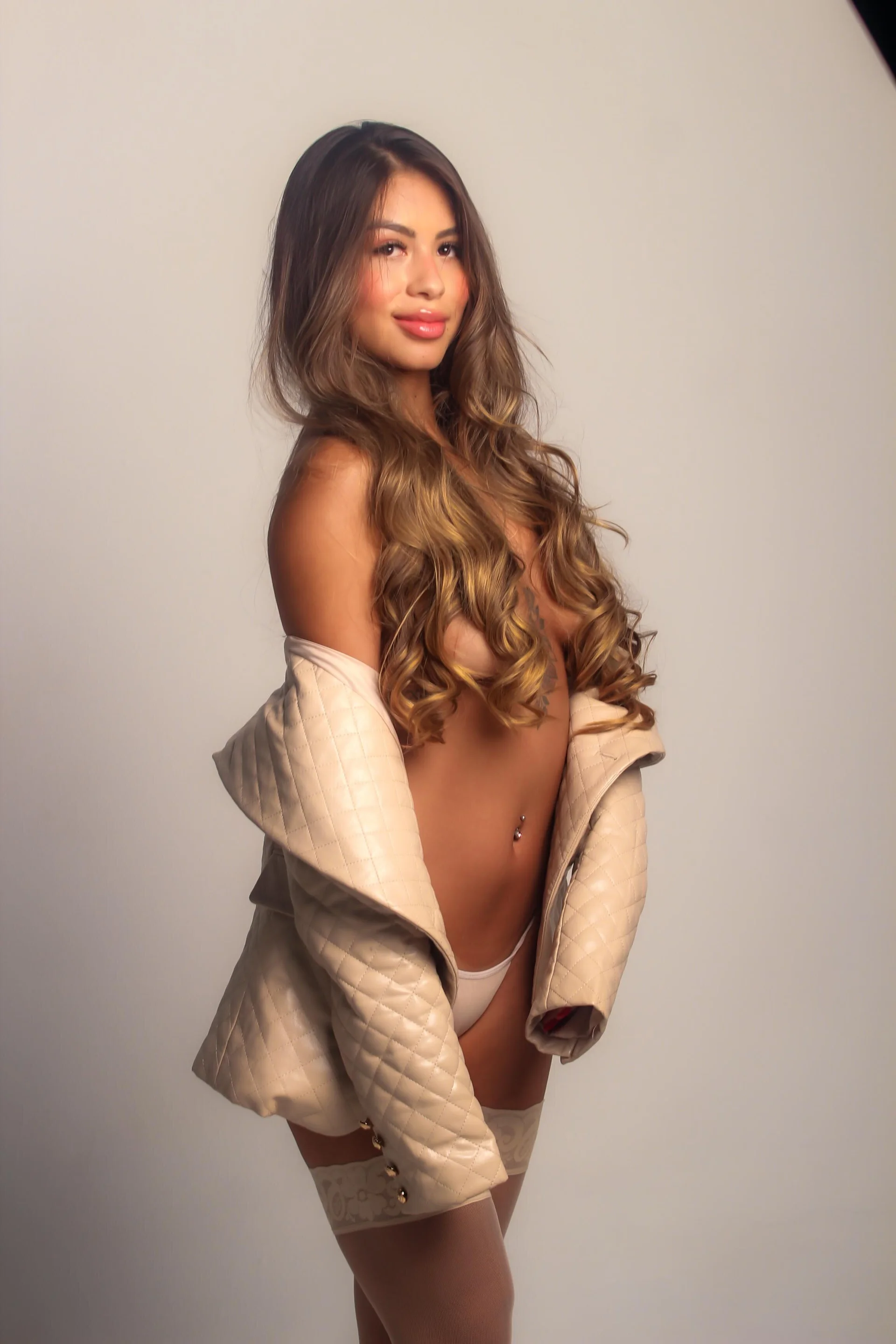 XXX Porn Photo of Nude _laura_02 13