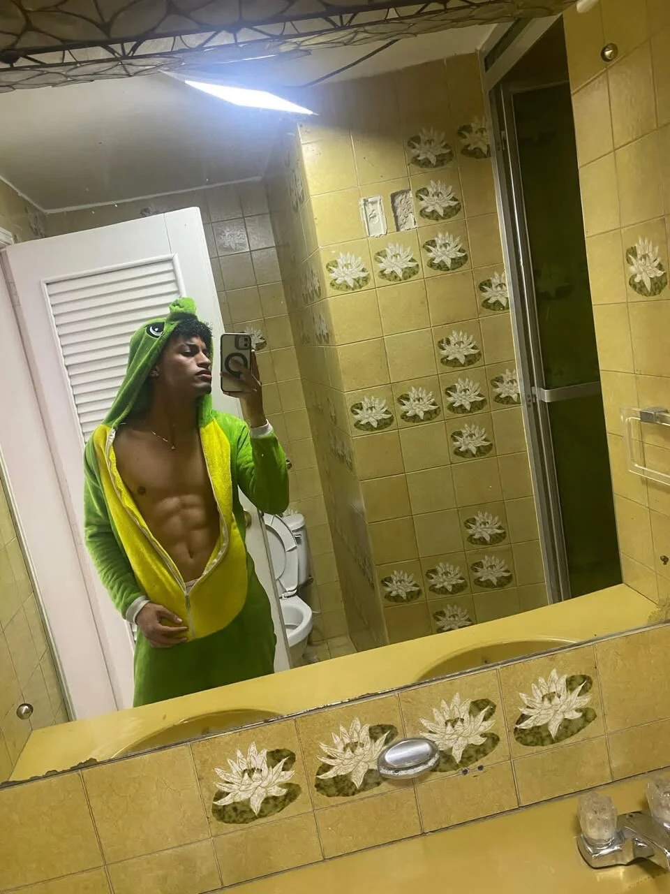 XXX Porn Photo of Nude Ares_damm_ 5