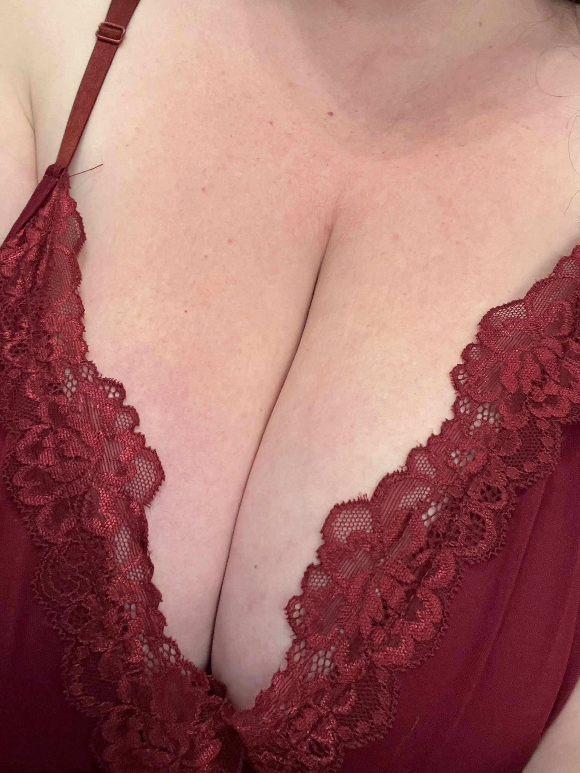 XXX Porn Photo of Nude curvy-milf-abbie 22