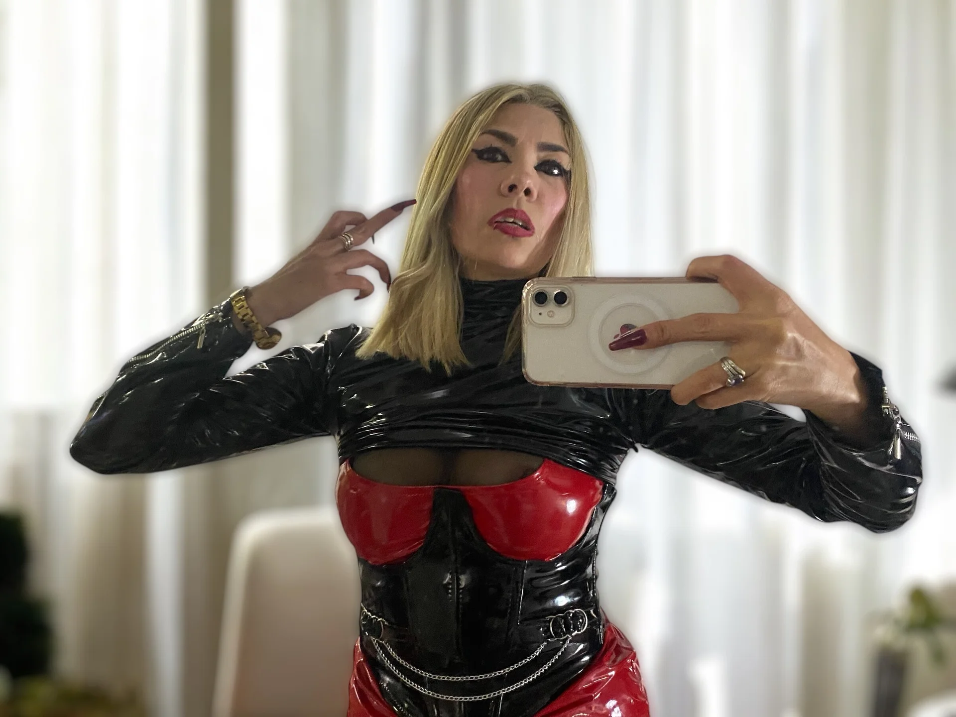 XXX Porn Photo of Nude MistressAndre 221