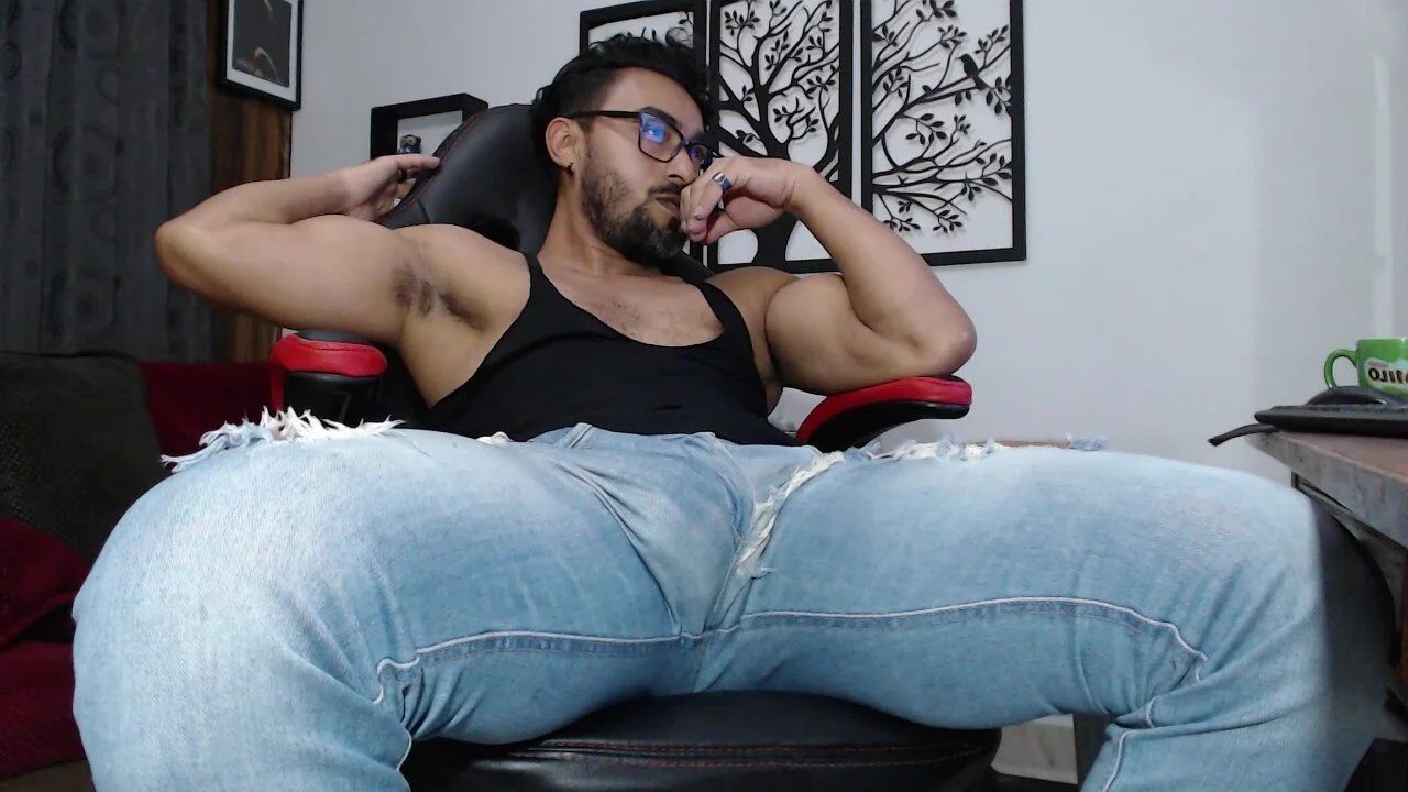 XXX Porn Photo of Nude Ryan-theman 1