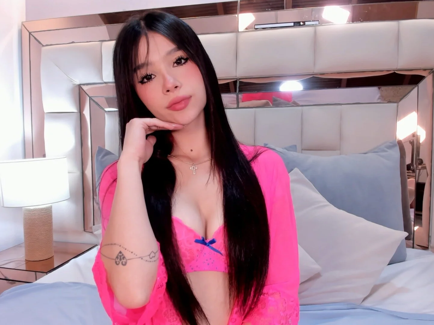 XXX Porn Photo of Nude kailyhillerr 35