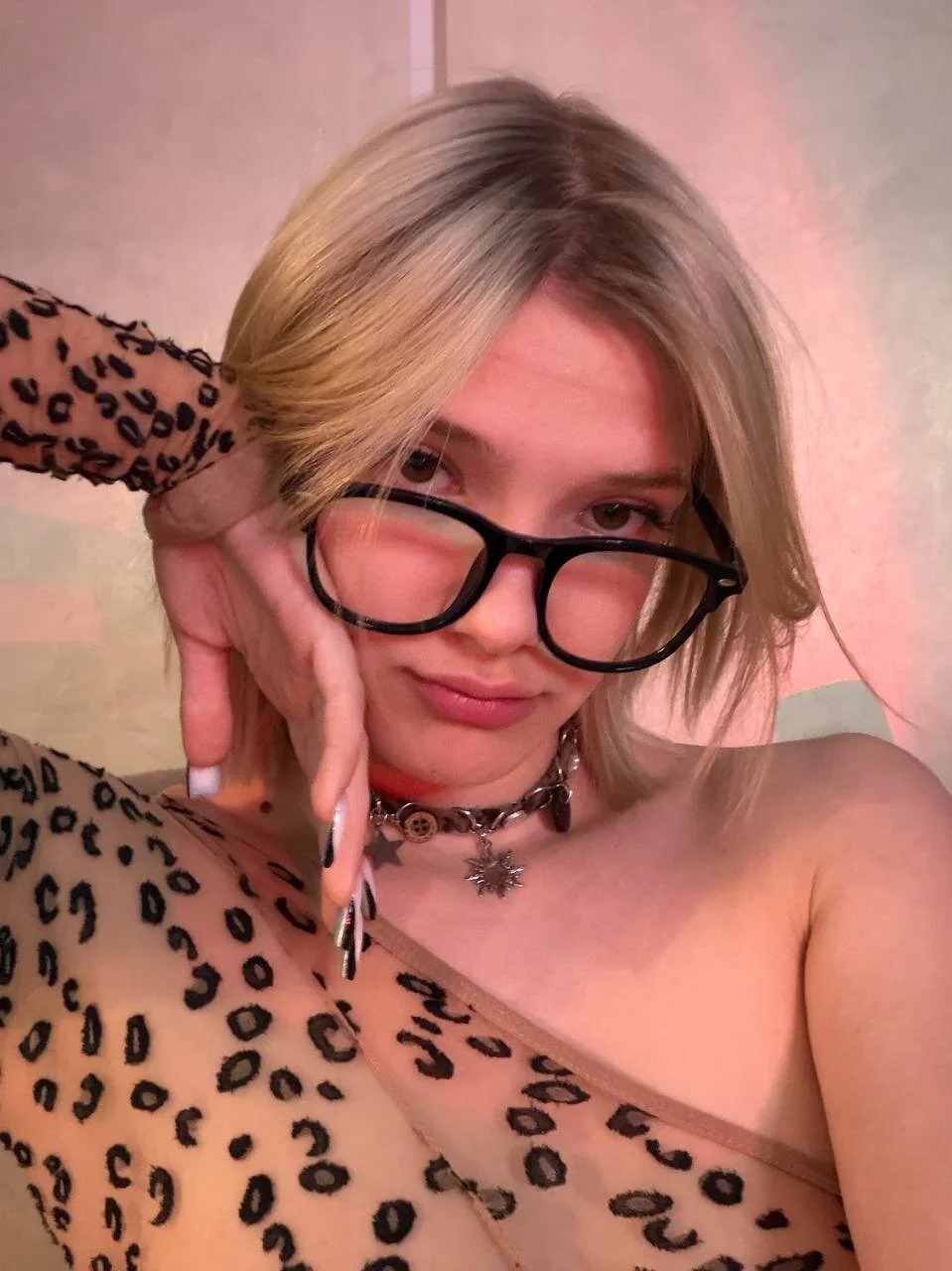 XXX Porn Photo of Nude Carolini_i 8