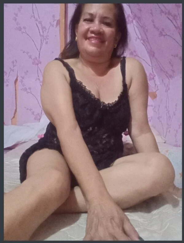 XXX Porn Photo of Nude vickyhot1966 5