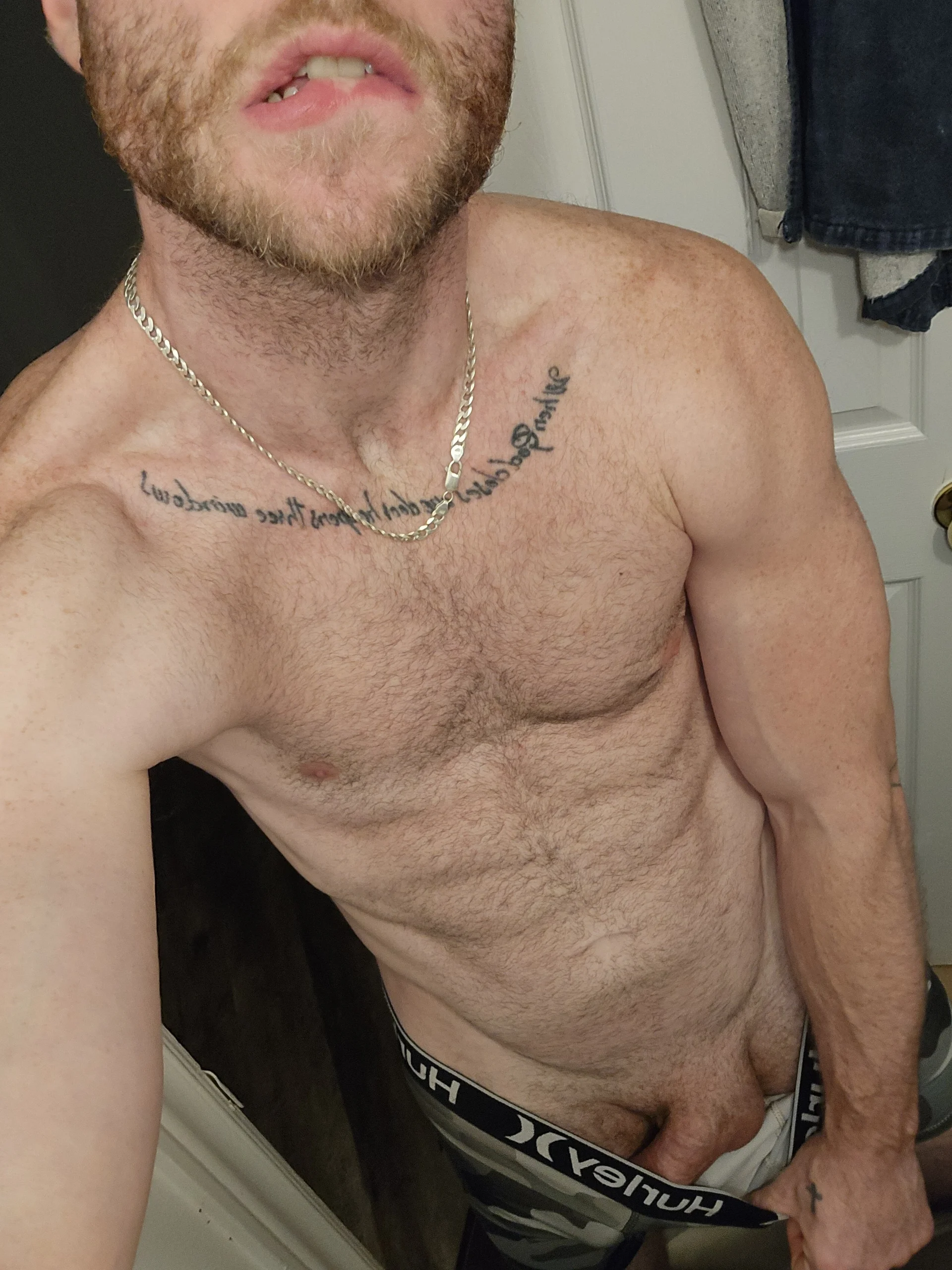 XXX Porn Photo of Nude GeneralXMillyX 1