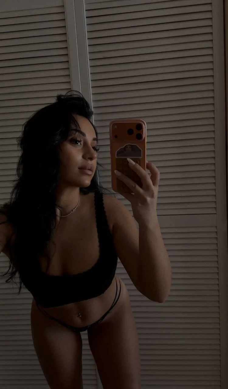 XXX Porn Photo of Nude _Gloriaa 1