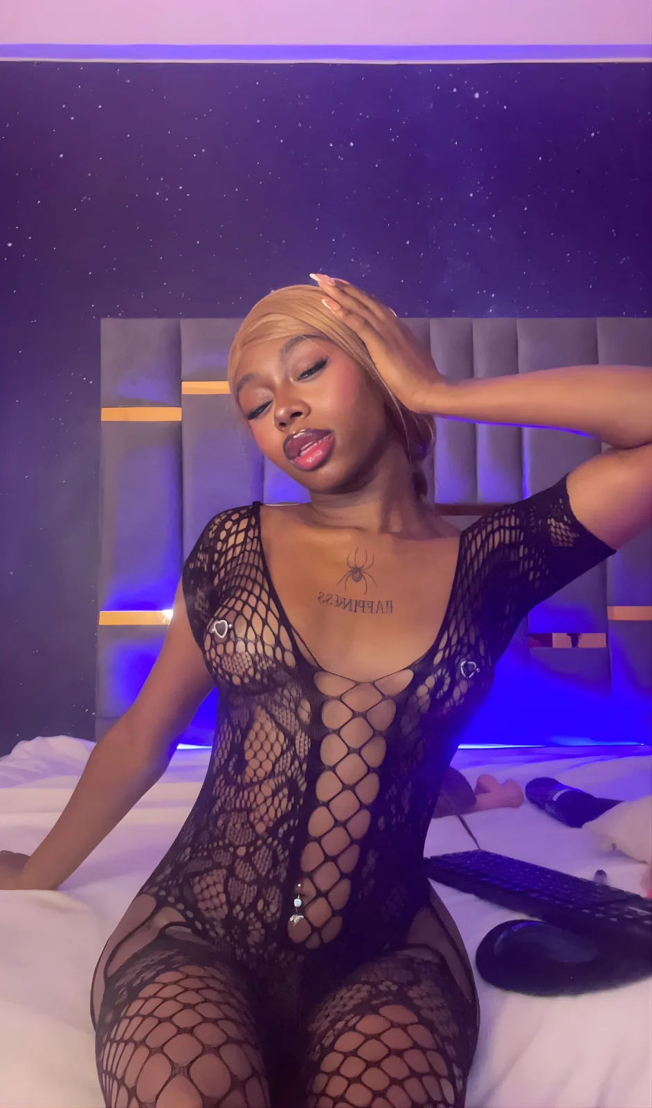 XXX Porn Photo of Nude ChannelQueen 20
