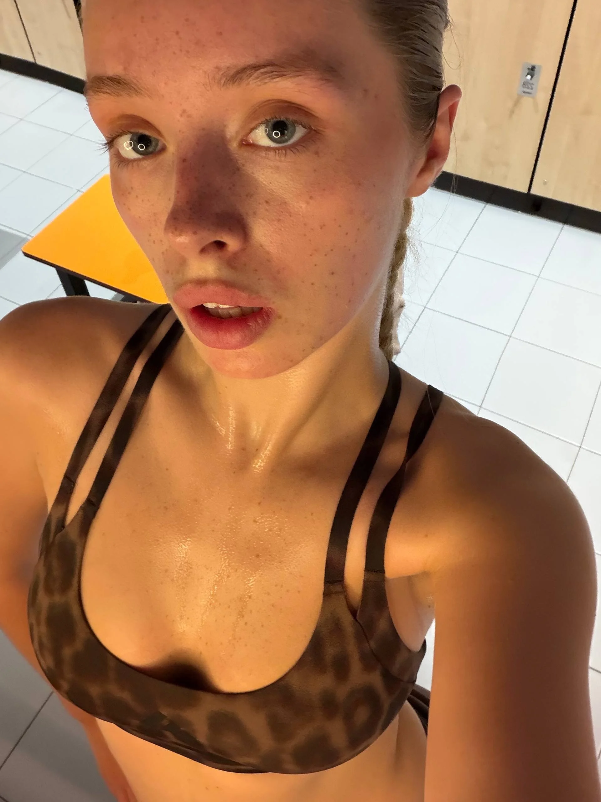XXX Porn Photo of Nude PollyDolly 18